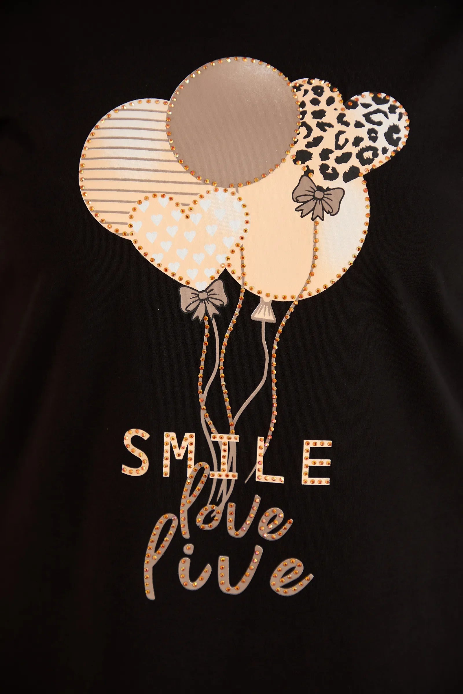 Βαμβακερό μπλουζάκι Smile με έγχρωμη στάμπα σε μεγάλα μεγέθη